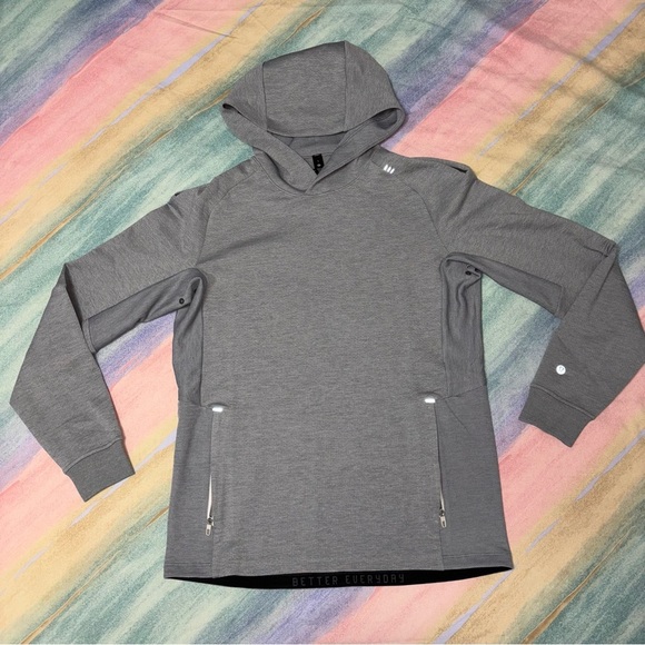 Men's Lululemon Textured Tech Hoodie Size S Rhino Grey Pullover - Picture 4 of 10